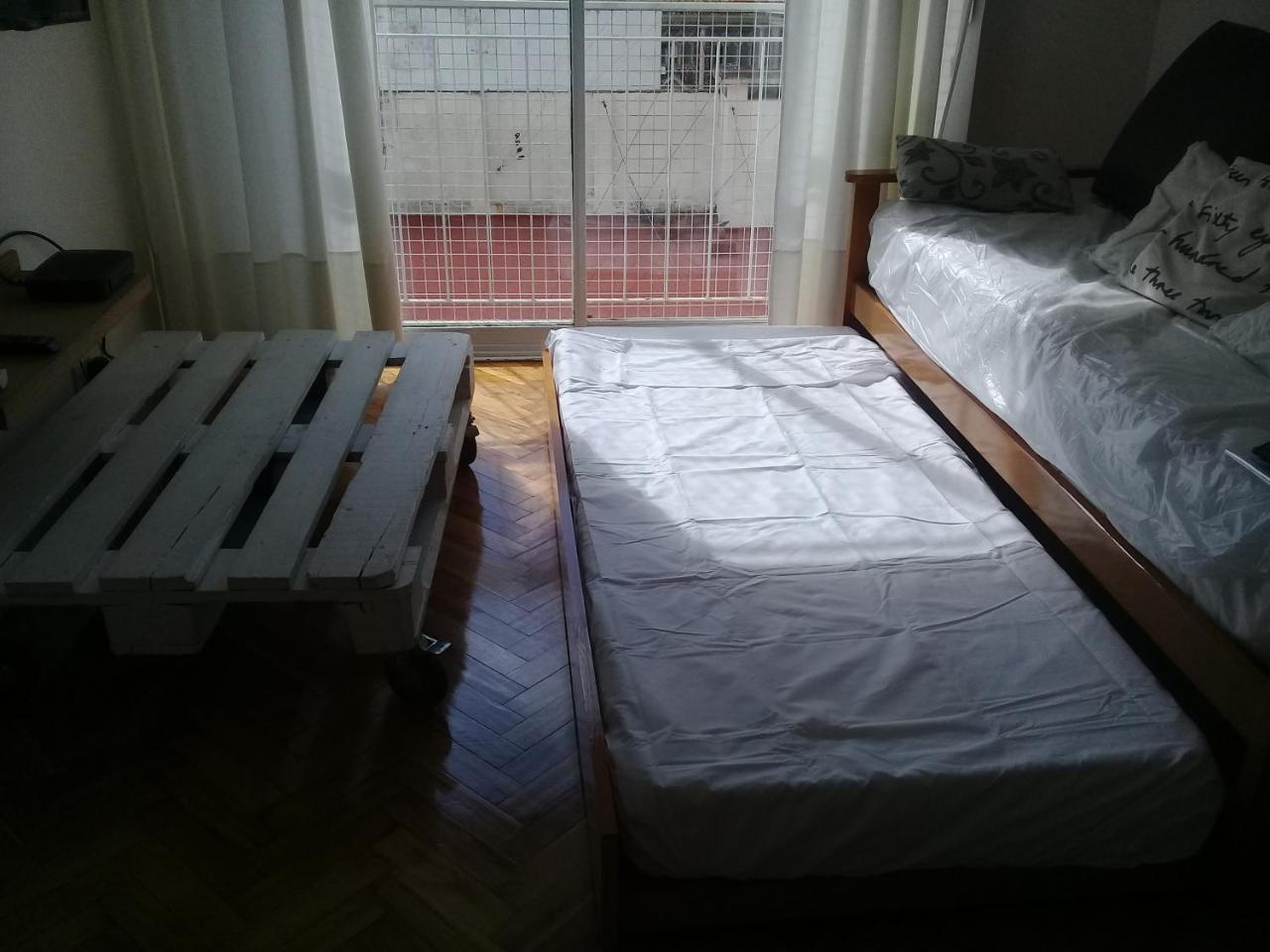 Sunny Recoleta Apartment - Buenos Aires — Photos 3
