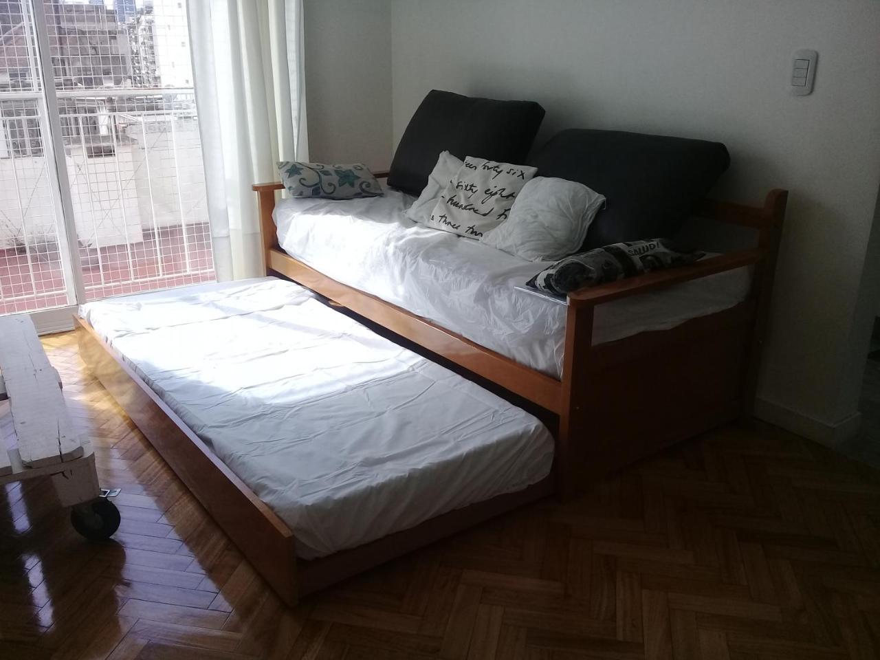 Sunny Recoleta Apartment - Buenos Aires — Photos 1